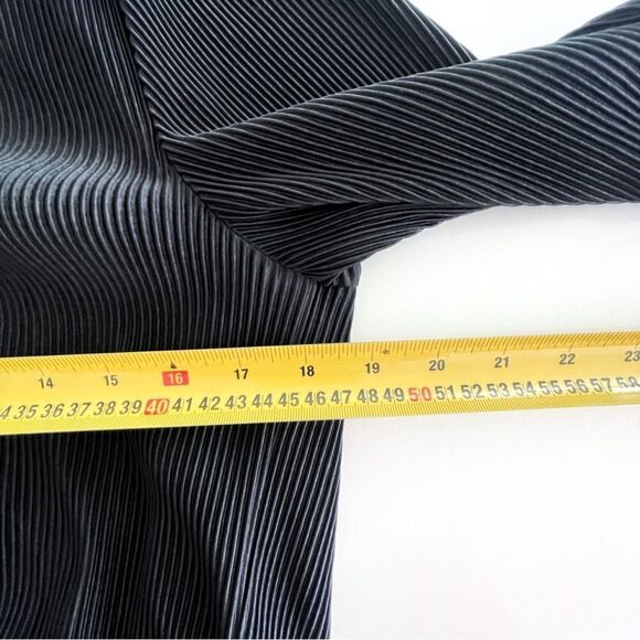 Charles Henry Maxi Dress Black Wraparound Pleated Tie Waist Women's M NWT - Picture 6 of 8